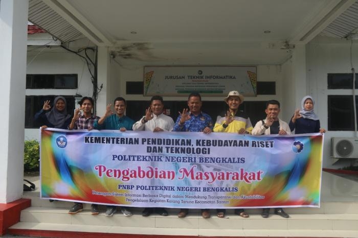 Sosialisasi Penerapan Sistem Informasi Website Untuk Menunjang Kegiatan Ditengah Masyarakat