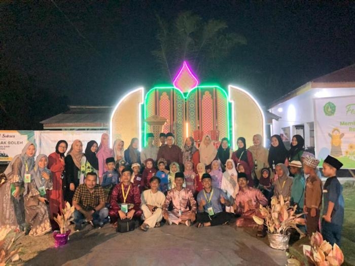 Mahasiswa KKN STAIN dan KKN UNRI Sukses Gelar Pembukaan Festival Anak Soleh 