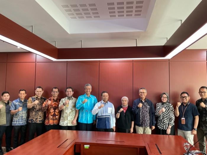 Gubri Tancap Gas Kejar Dukungan Pembiayaan Untuk Pembangunan di Riau dari Pihak Ketiga