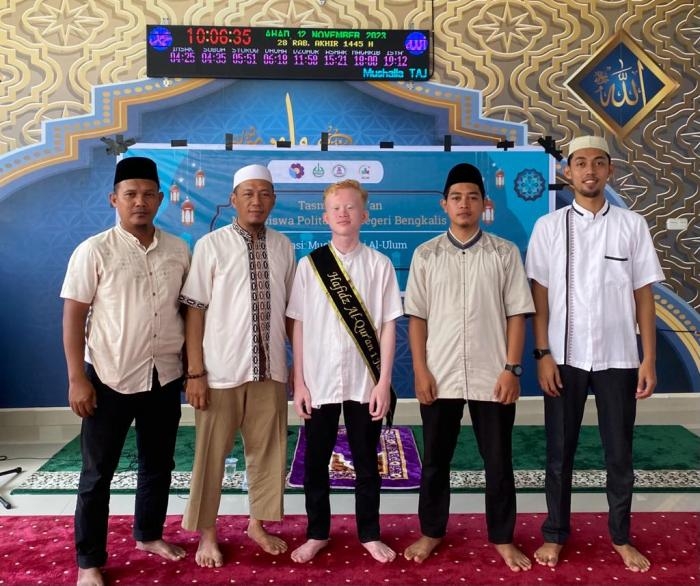 Mushalla Taj-Al Ulum Polbeng Dapat Jadwal Sholat Digital Hasil Pengabdian Dosen