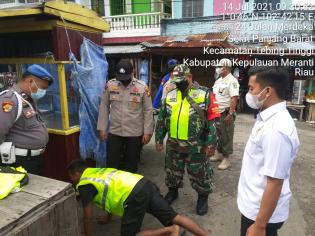 Personil Koramil 02 Tebing Tinggi Kembali Gelar Operasi Yustisi di Selatpanjang Kota