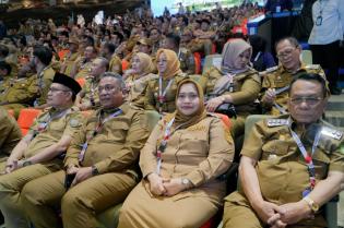Bupati Bengkalis Kasmarni Hadiri Rakor Nasional di Jakarta, Presiden Prabowo Tekankan Kerja Nyata 