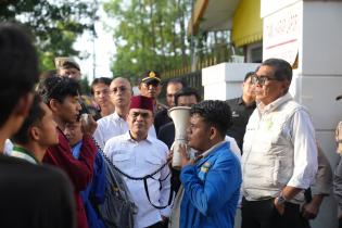 Ketua DPRD Riau Kaderismanto Tegaskan Tak Pernah Hindari Mahasiswa
