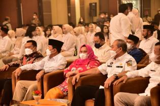Hadiri Pelantikan Ketua DPD Partai Gerindra Riau, Bupati Kasmarni Ucapkan Selamat