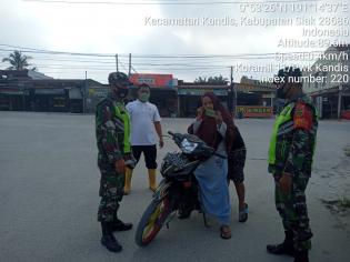Cegah Virus Desase, Pelda Rahman S Giat Lakukan Patroli di Posko PPKM Telaga Sam Sam