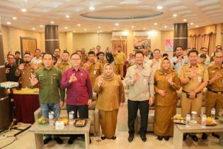 Bupati Bengkalis Kasmarni Resmi Buka Acara Sosialisasi Peremajaan Sawit Tahun 2023